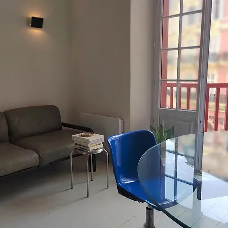 شقة With Balcony 2 Steps From The *